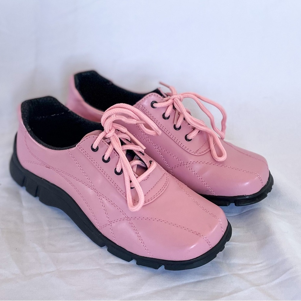 Pink square toe oxford shoes